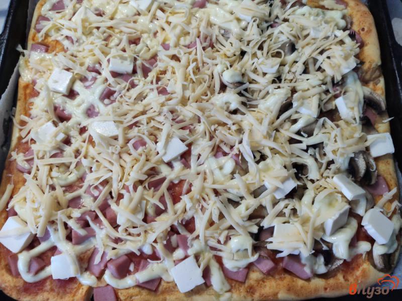 Фото приготовление рецепта: Пицца на майонезном тесте шаг №14