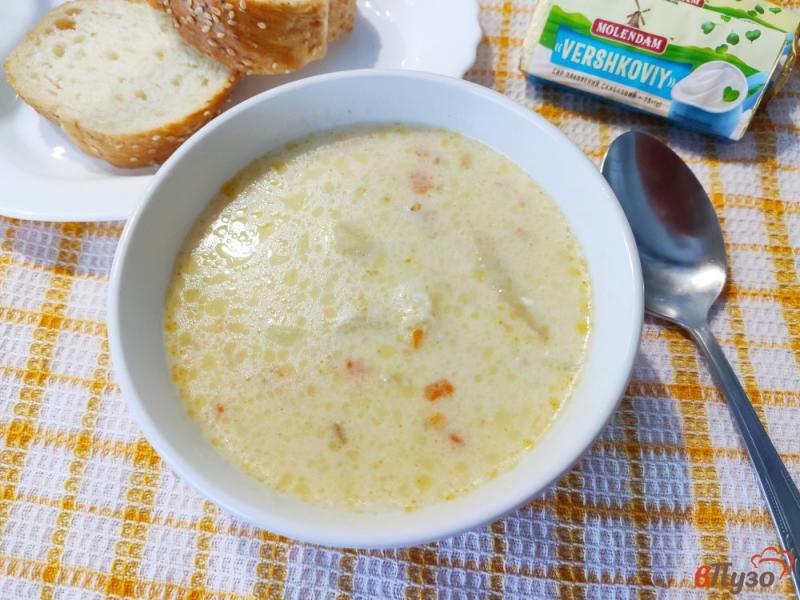 Фото приготовление рецепта: Сырный суп с цветной капустой шаг №7