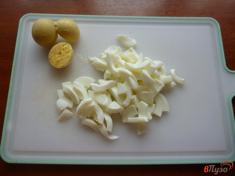 Фото приготовление рецепта: Салат из болгарского перца и отварной свинины шаг №4