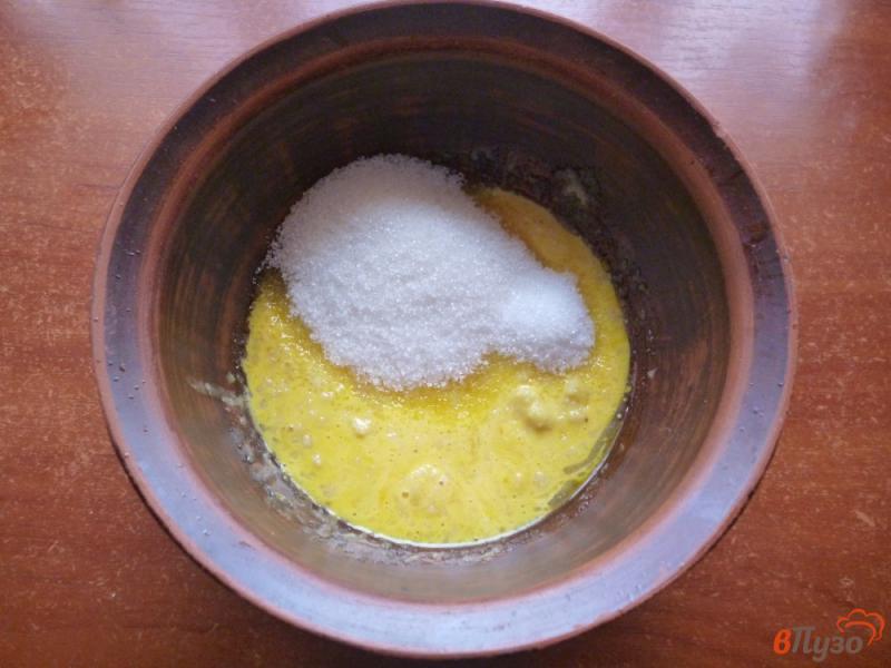 Фото приготовление рецепта: Песочное печенье с лимонной глазурью шаг №2