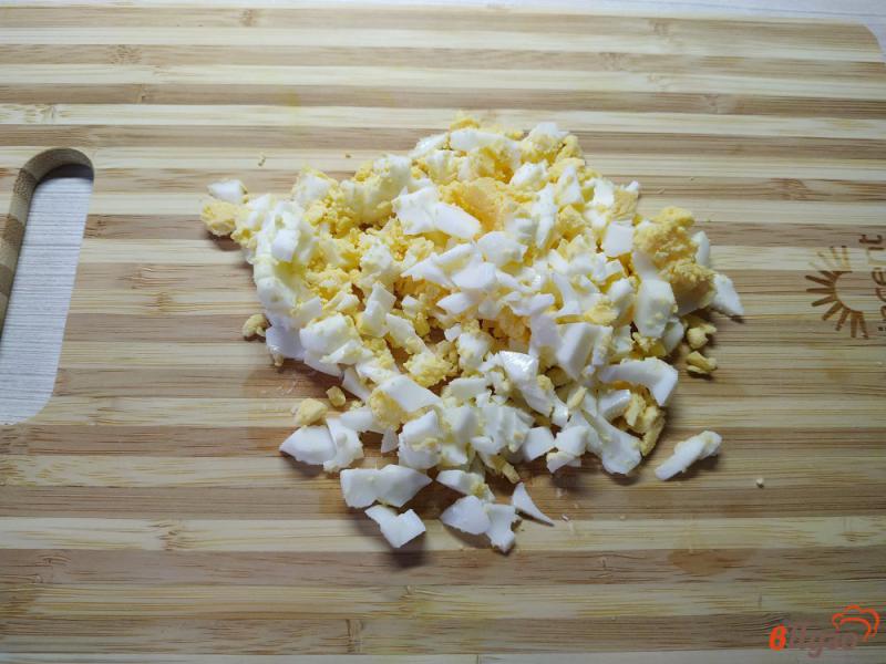 Фото приготовление рецепта: Ленивые картофельные зразы с яйцом и зеленью шаг №3