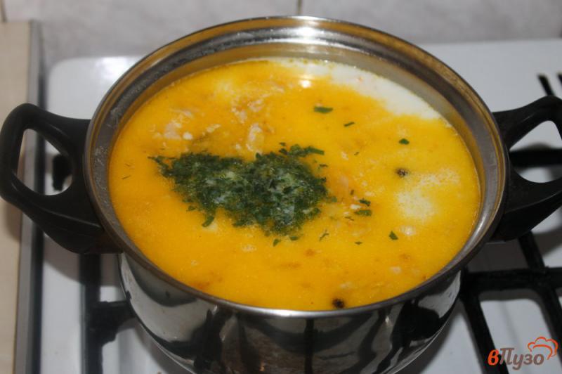 Фото приготовление рецепта: Рыбный суп со сливками шаг №5