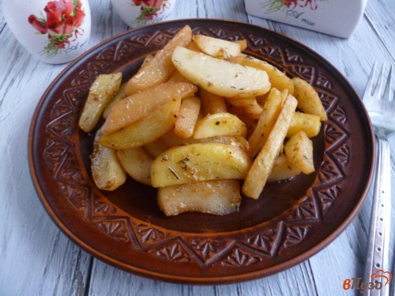 Фото приготовление рецепта: Запеченный картофель с утиным жиром шаг №4