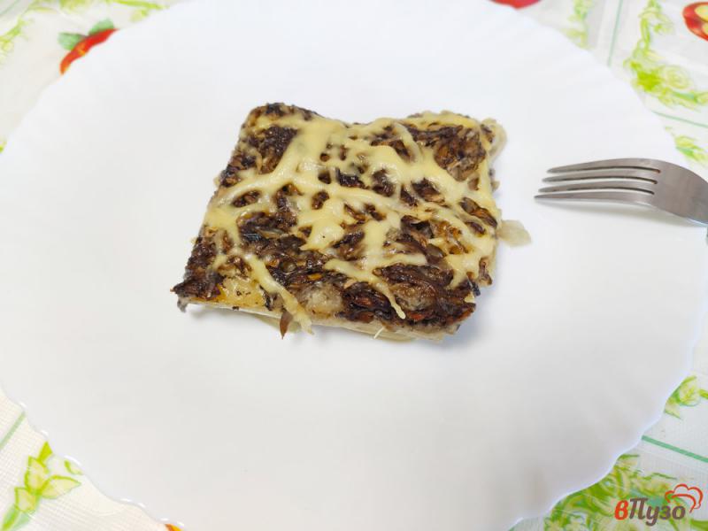 Фото приготовление рецепта: Картофельная запеканка с грибами и сыром шаг №12