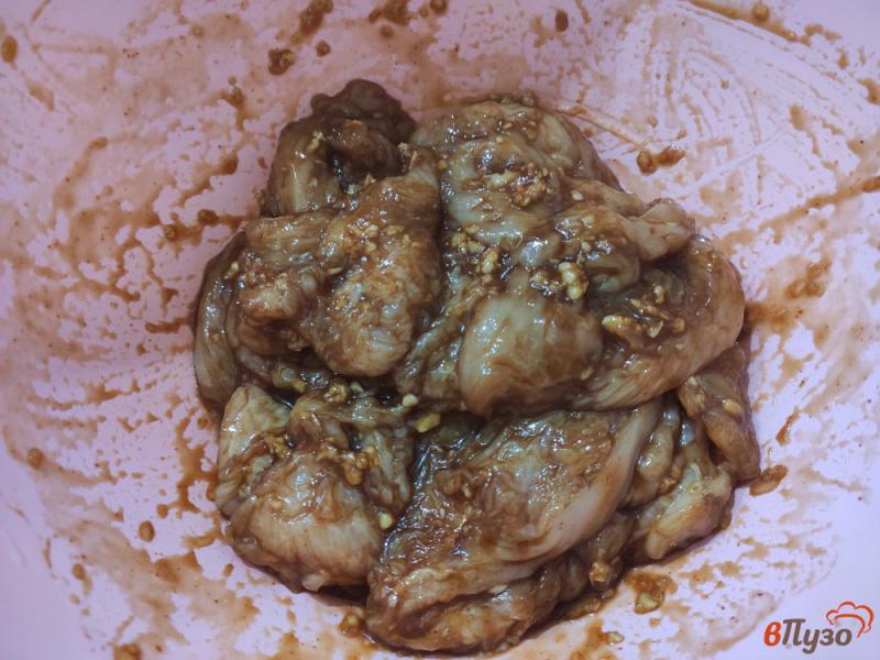 Фото приготовление рецепта: Отбивные из куриного филе с соевым соусом шаг №3