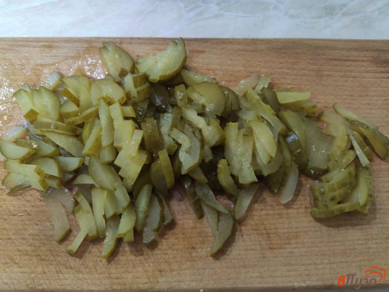 Фото приготовление рецепта: Салат с курицей и сухариками шаг №3