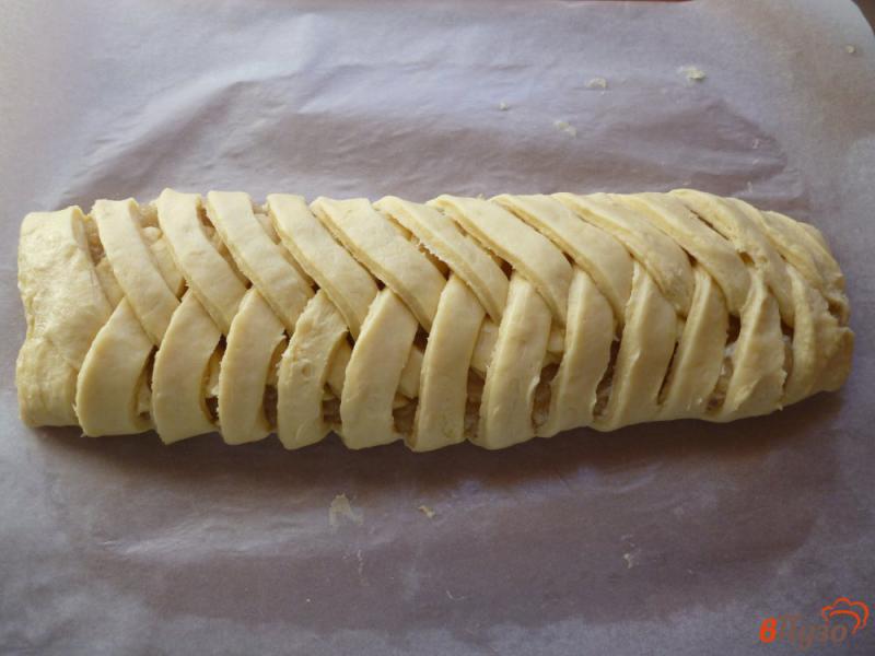 Фото приготовление рецепта: Пирог с яблочно-лимонной начинкой шаг №14