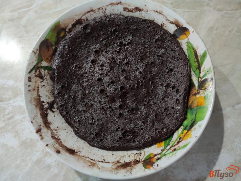 Фото приготовление рецепта: Быстрый шоколадный тортик с творожным кремом шаг №5