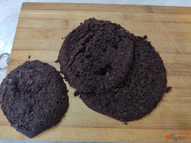 Фото приготовление рецепта: Быстрый шоколадный тортик с творожным кремом шаг №8