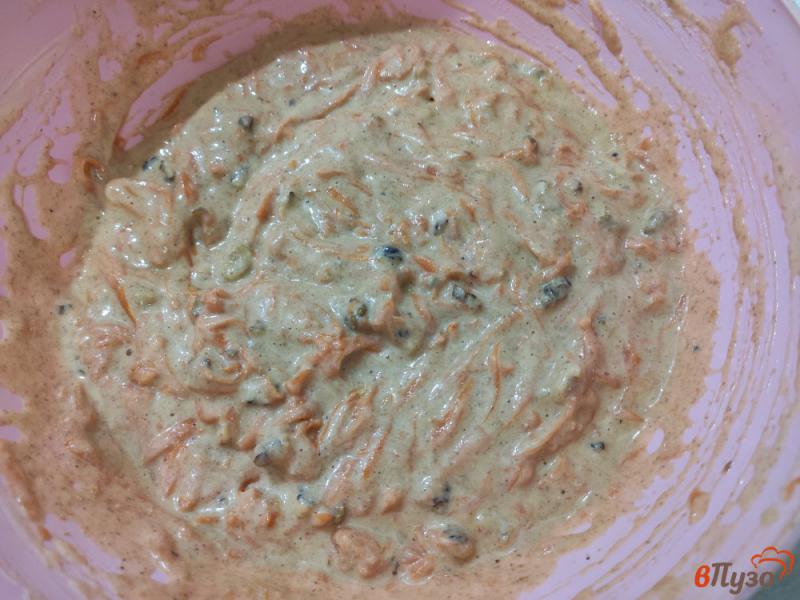 Фото приготовление рецепта: Тыквенный кекс с грецкими орехами шаг №8