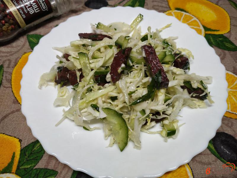 Фото приготовление рецепта: Салат с кровяной колбасой шаг №7