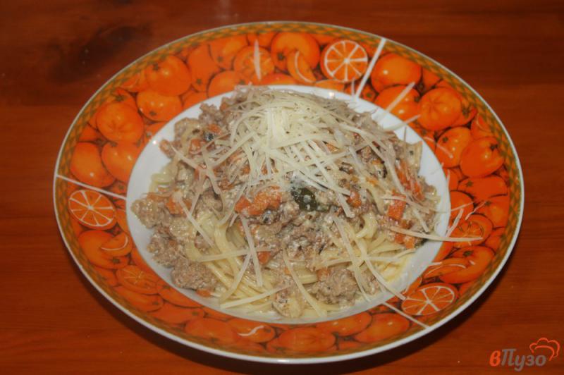 Фото приготовление рецепта: Спагетти с мясной подливой шаг №6