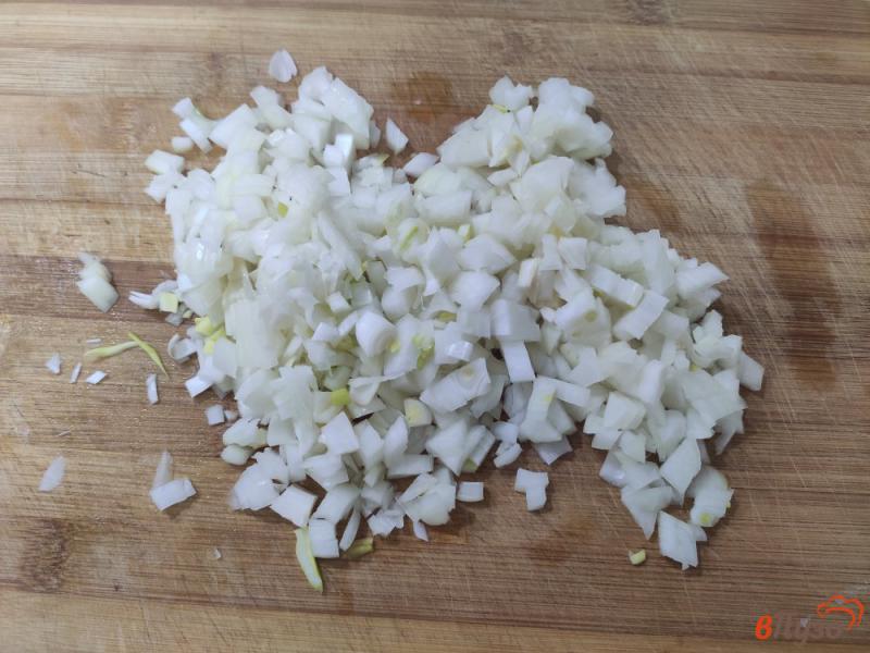 Фото приготовление рецепта: Картофель с овощами и плавленным сыром шаг №3