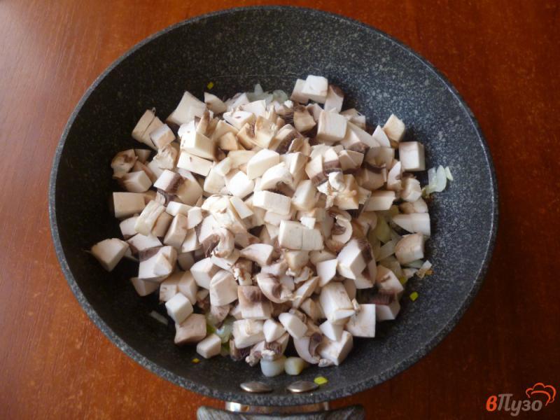 Фото приготовление рецепта: Болгарский перец кольцами с фаршем шаг №3