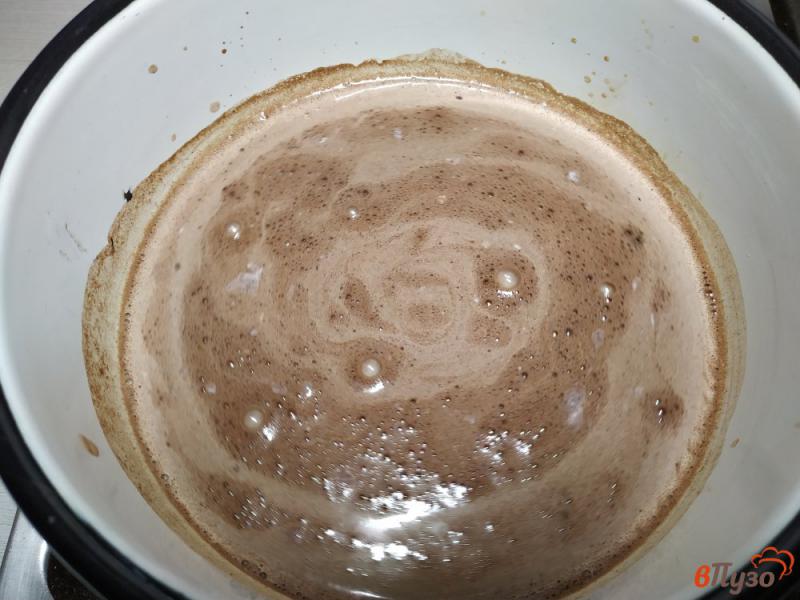 Фото приготовление рецепта: Какао с молоком и сливками шаг №5