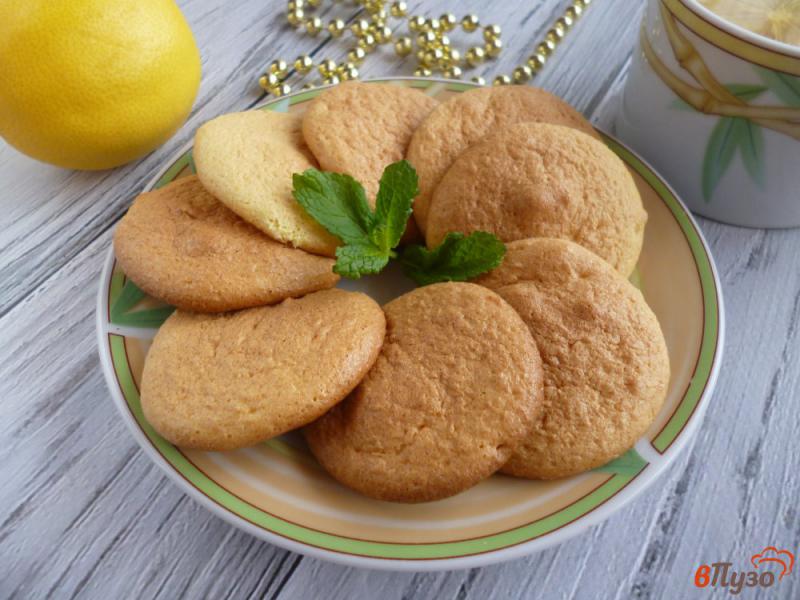 Фото приготовление рецепта: Лимонное бисквитное печенье шаг №8