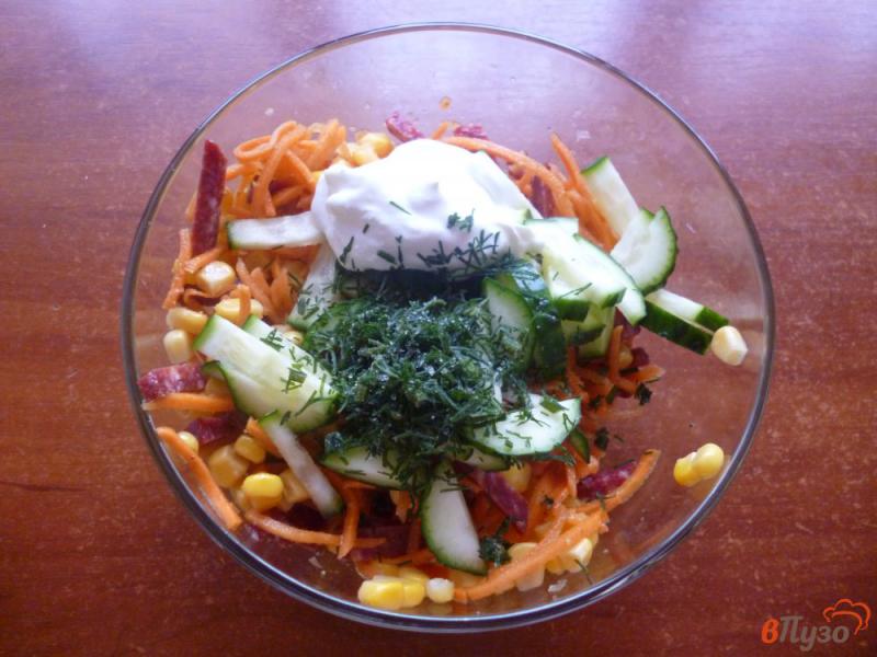 Фото приготовление рецепта: Салат из моркови по-корейски с колбасой шаг №5