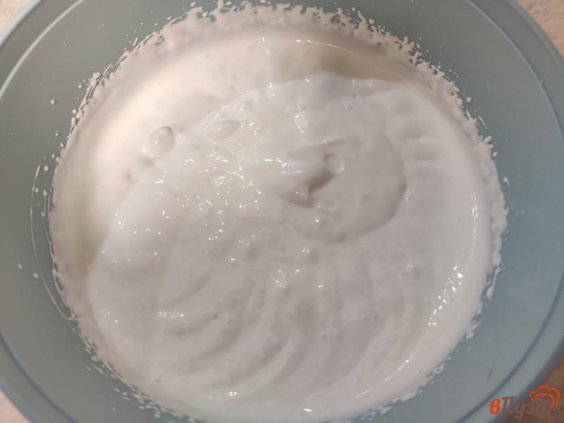 Фото приготовление рецепта: Торт Трухлявый пень с вишневым вареньем шаг №8