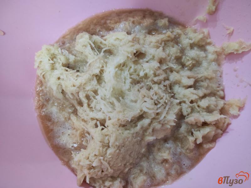 Фото приготовление рецепта: Картофельные драники без муки с колбасой шаг №1