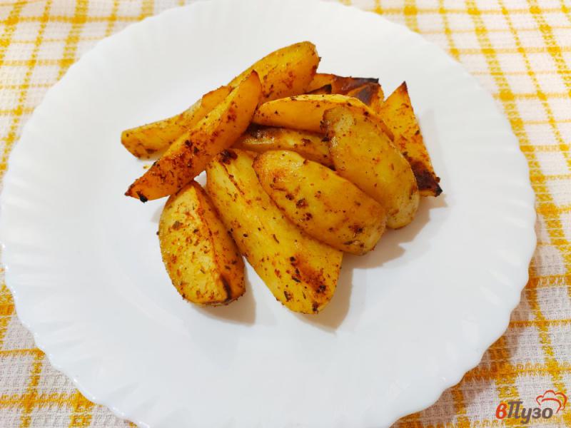 Фото приготовление рецепта: Картофель запёченный с итальянскими травами и паприкой шаг №5