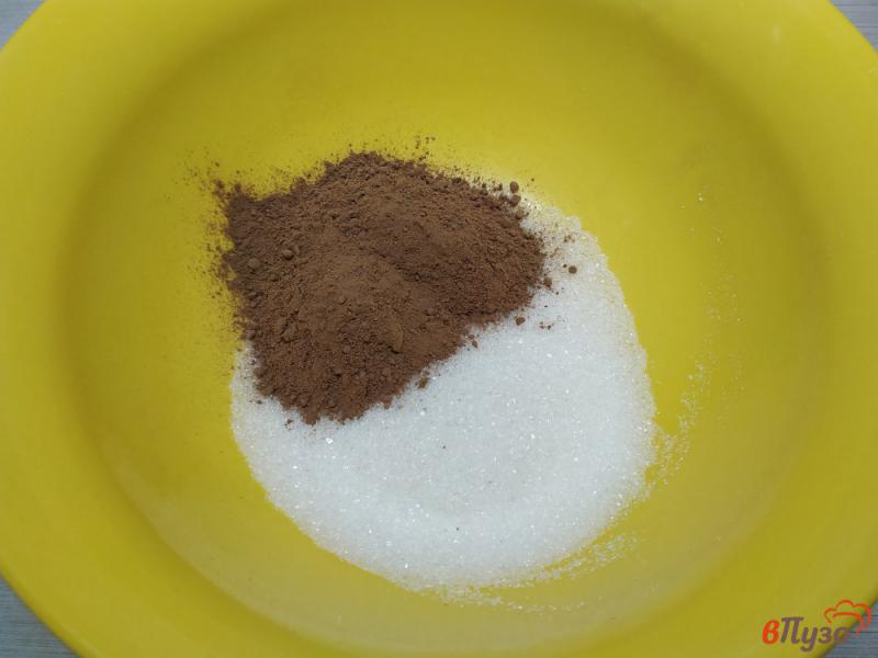 Фото приготовление рецепта: Шоколадный брауни с вишней в микроволновке шаг №1
