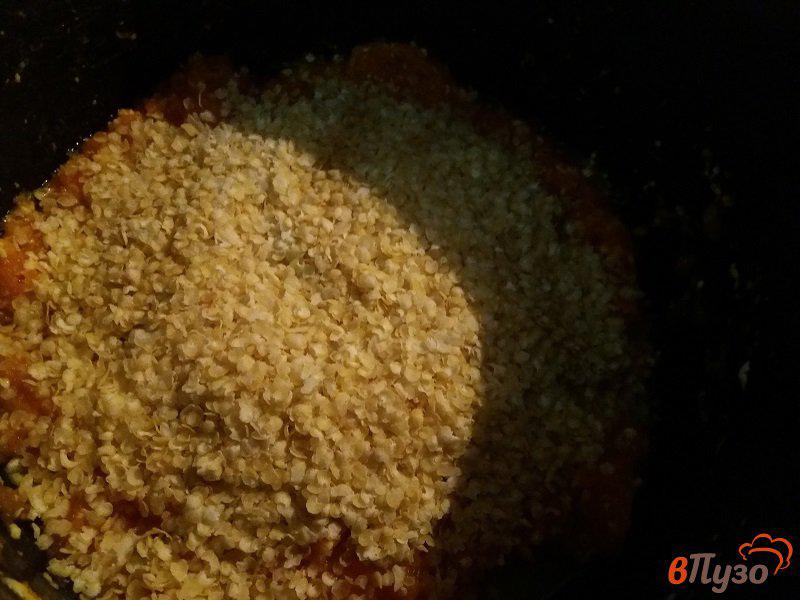 Фото приготовление рецепта: Пшённая каша с тушеной тыквой и корицей шаг №3