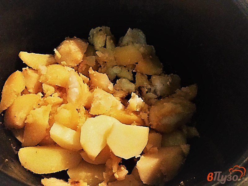 Фото приготовление рецепта: Картофель запеченный в мультиварке шаг №6