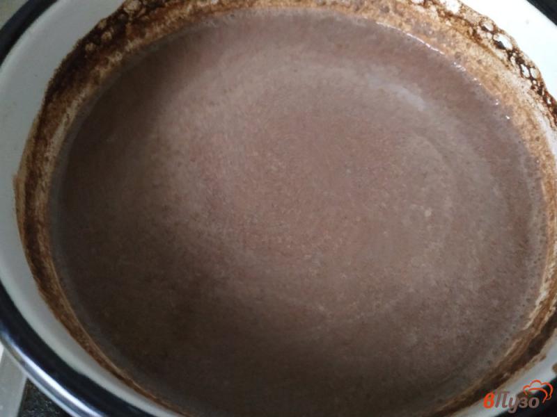 Фото приготовление рецепта: Шоколадная манка с муссом из кефира шаг №5