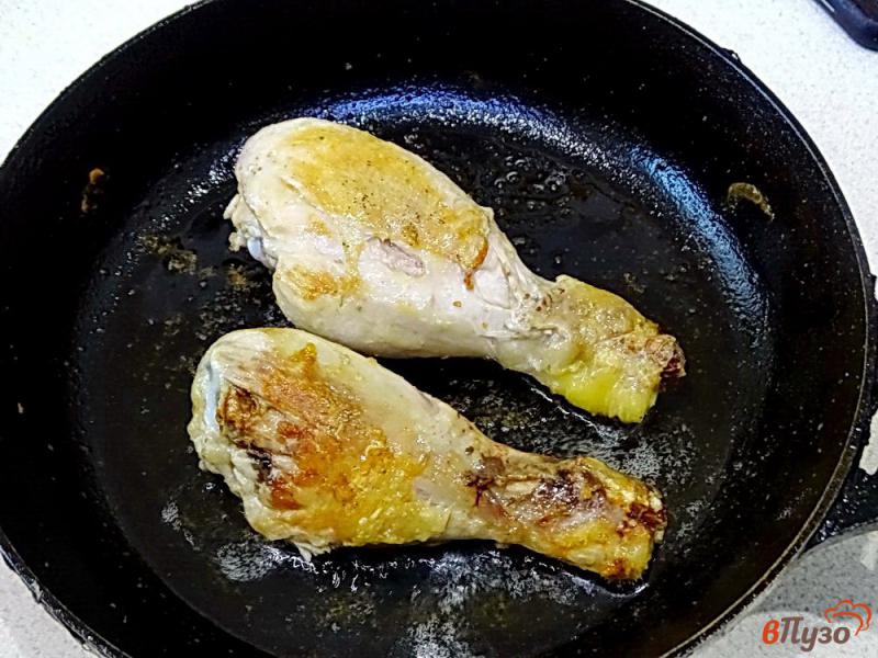 Фото приготовление рецепта: Рагу с зелёным горошком и куриным мясом шаг №3