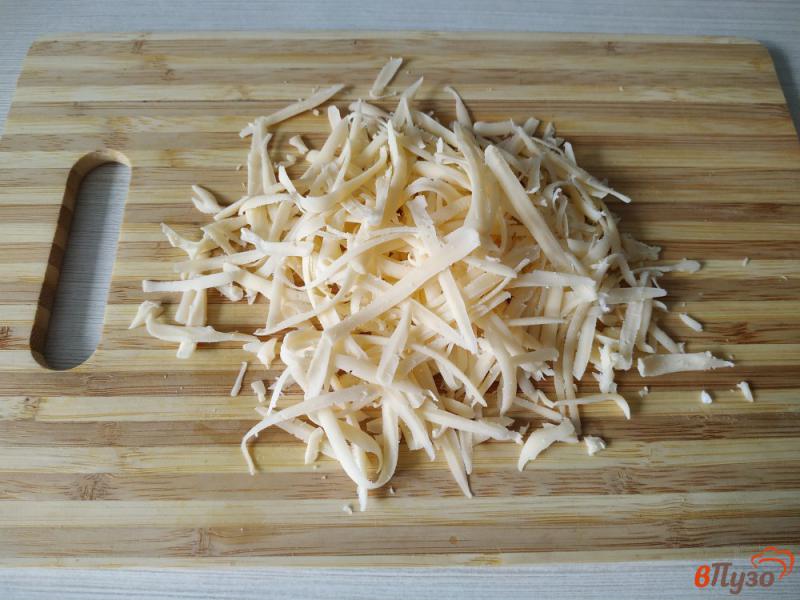 Фото приготовление рецепта: Слоёный салат из печени шаг №11