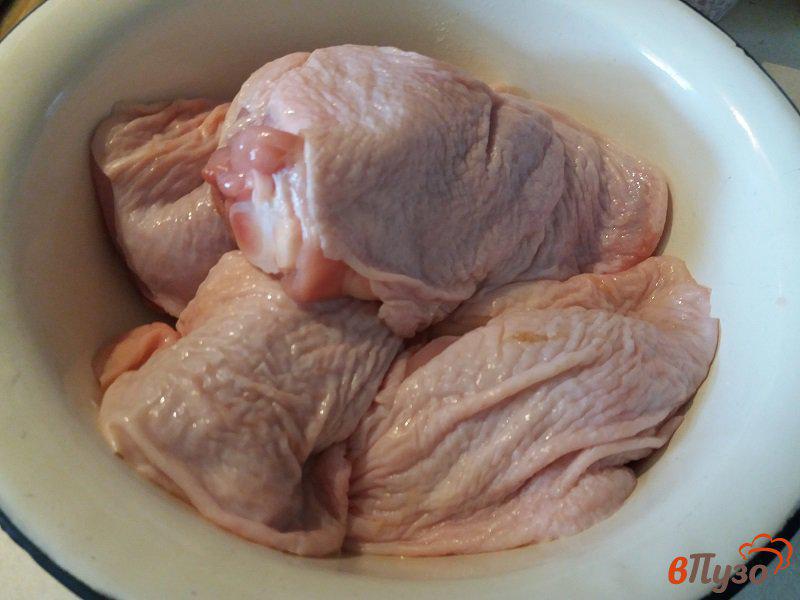 Фото приготовление рецепта: Запечённые куриные бёдра в маринаде шаг №1