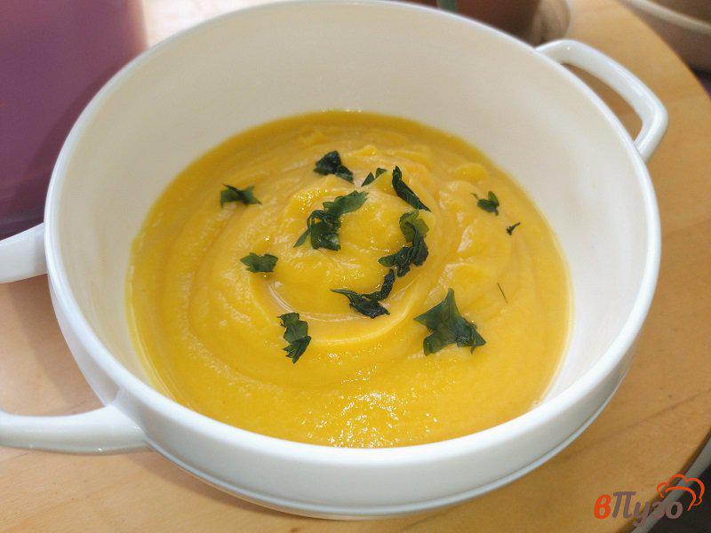 Фото приготовление рецепта: Суп-пюре из тыквы и цветной капусты для деток шаг №10
