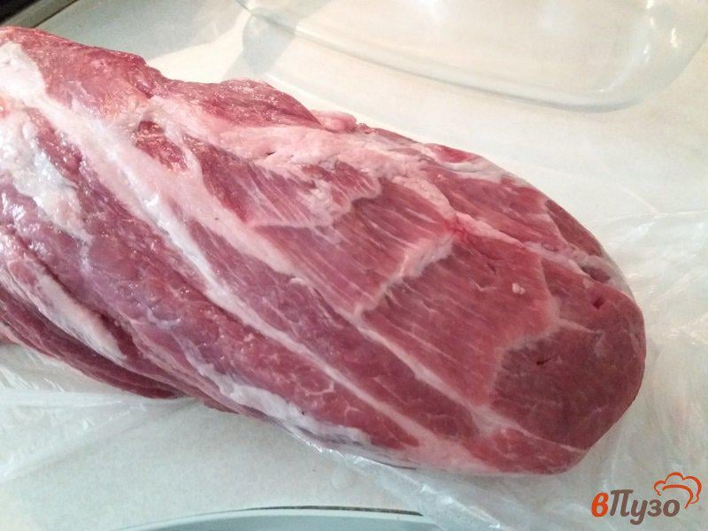 Фото приготовление рецепта: Запечённая свиная шея маринованная в кавказский специях шаг №1
