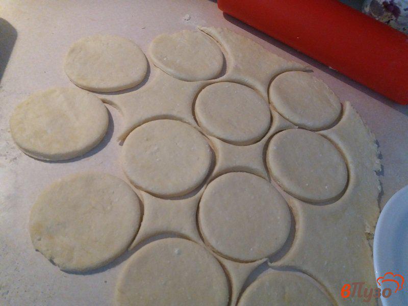 Фото приготовление рецепта: Творожное печенье с сахаром шаг №3