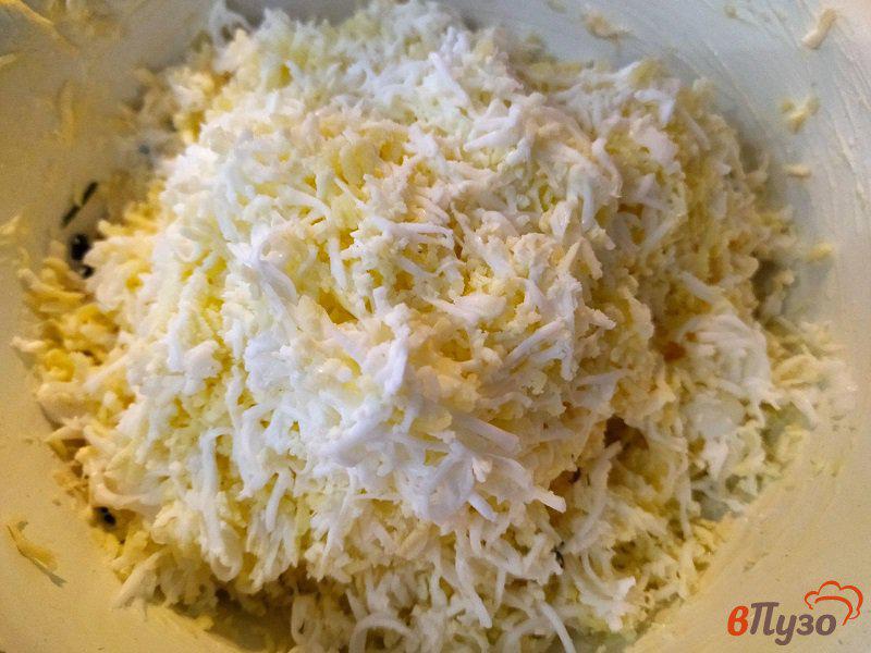 Фото приготовление рецепта: Сырный салат или намазка для бутербродов шаг №3
