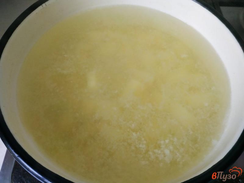 Фото приготовление рецепта: Овощной суп с брюссельской капустой шаг №2