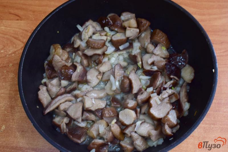 Фото приготовление рецепта: Картошка с фаршем и грибами в духовке шаг №1