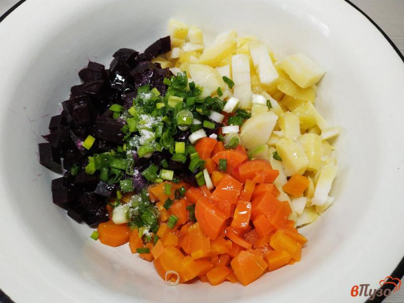 Фото приготовление рецепта: Салат из отварных овощей шаг №5