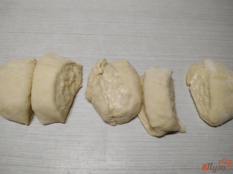 Фото приготовление рецепта: Бездрожжевые пирожки с картошкой и зелёным луком шаг №6