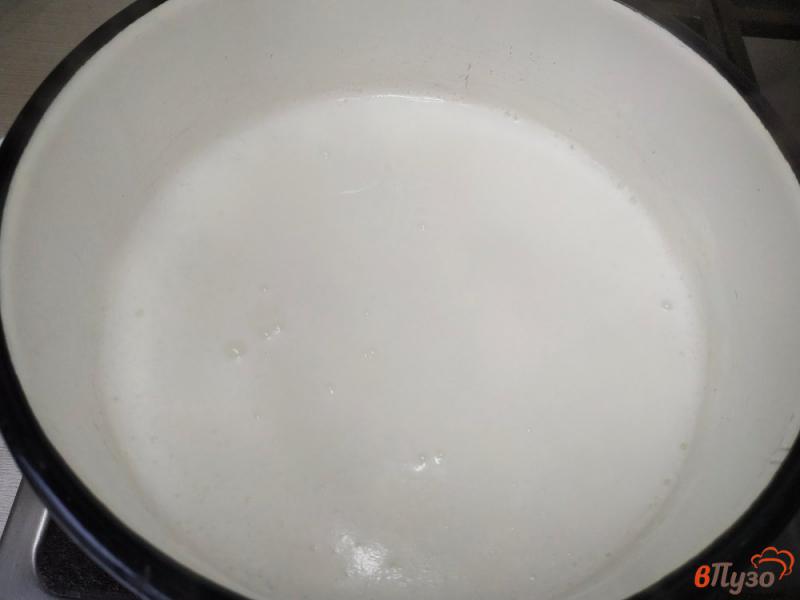 Фото приготовление рецепта: Молочный суп с пастой фарфалле шаг №2
