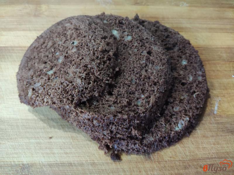 Фото приготовление рецепта: Шоколадный тортик с творожным кремом в микроволновке шаг №9