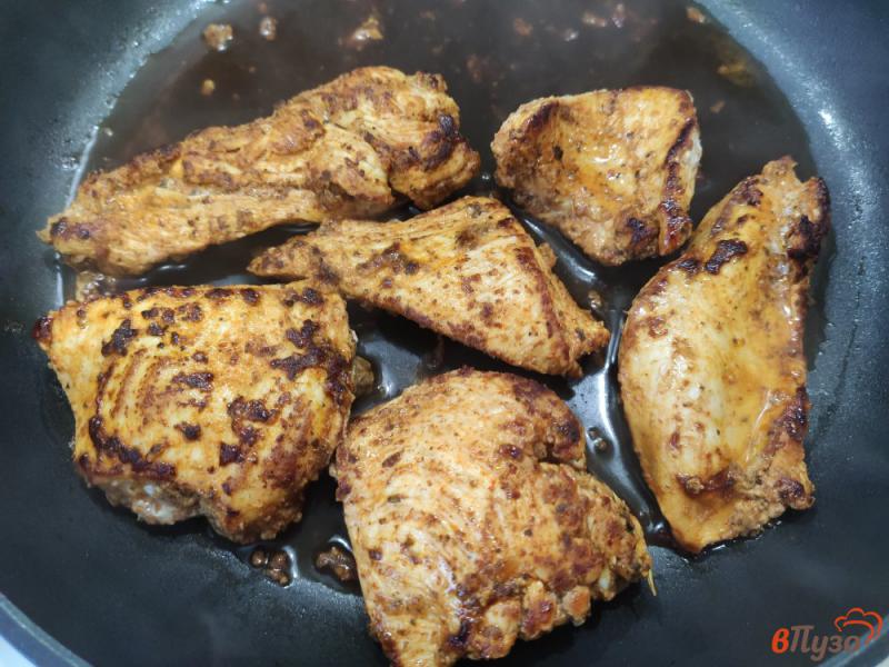 Фото приготовление рецепта: Куриное филе маринованное в горчице с приправами шаг №5