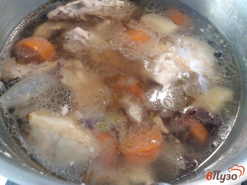 Фото приготовление рецепта: Томатный суп на бульоне из нежирной свинины шаг №3