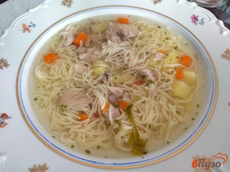 Фото приготовление рецепта: Куриный суп с вермишелью шаг №9