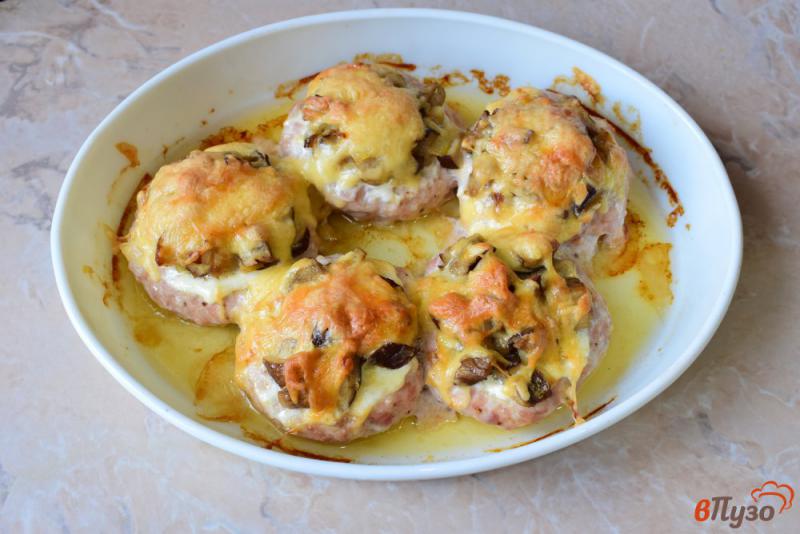Фото приготовление рецепта: Куриные гнезда с грибами и сыром шаг №6
