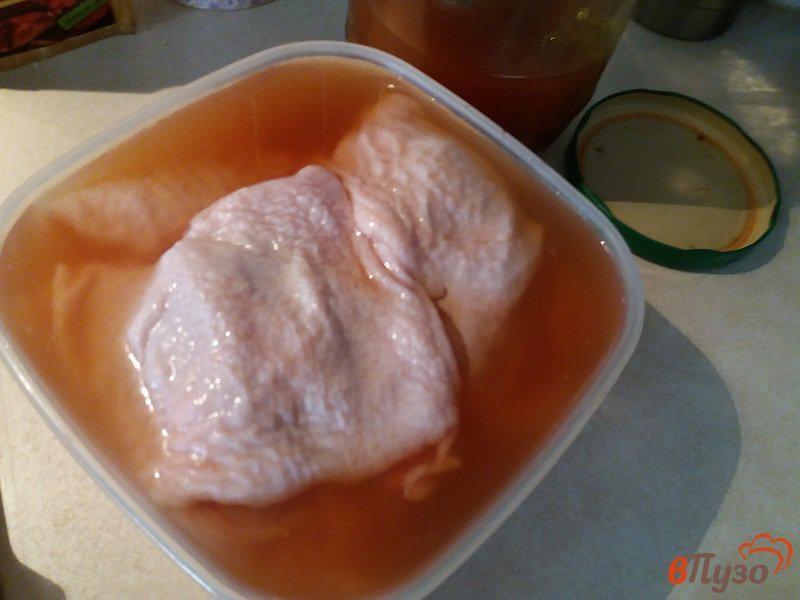 Фото приготовление рецепта: Запечённые куриные бедра шаг №2