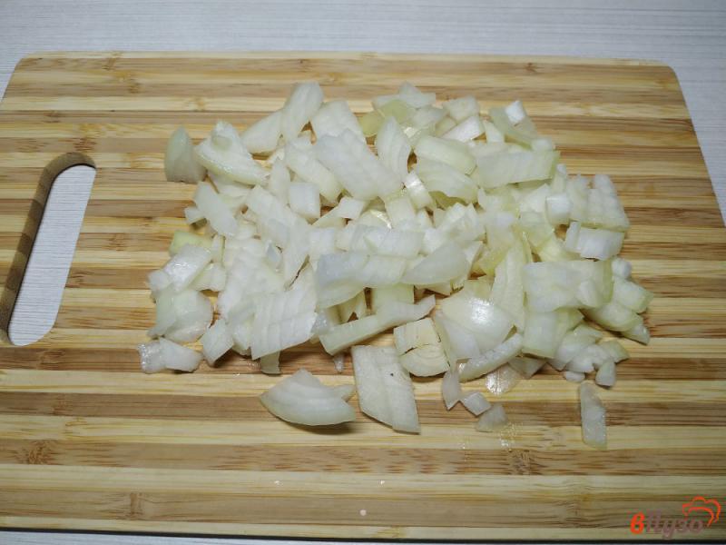 Фото приготовление рецепта: Тушёный картофель с грибами и томатной пастой шаг №3