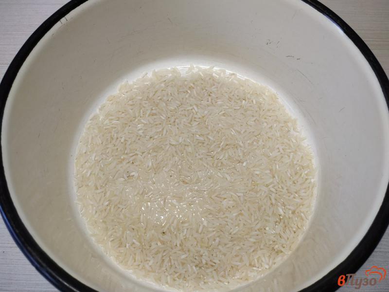 Фото приготовление рецепта: Кутья из риса цукатов и изюма шаг №1