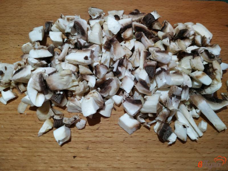 Фото приготовление рецепта: Рубленые куриные котлеты с грибами шаг №1