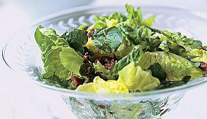 фото рецепта: Зеленый салат с маслинами